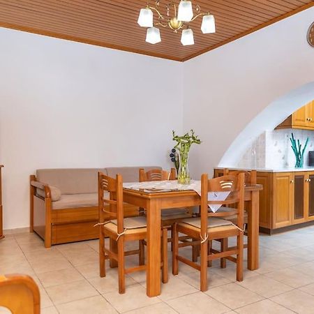 Avgerinos Villa Naxos City Esterno foto