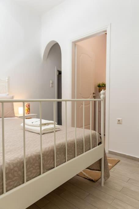 Avgerinos Villa Naxos City Esterno foto