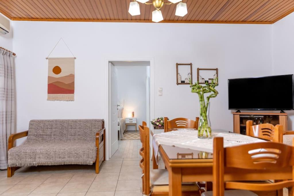 Avgerinos Villa Naxos City Esterno foto